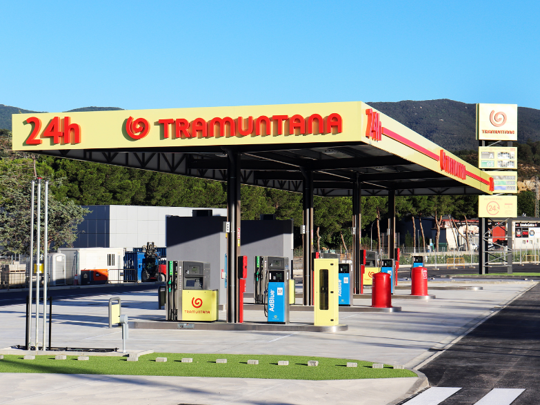 Ampliem el serveis: obrim una benzinera a La Jonquera!